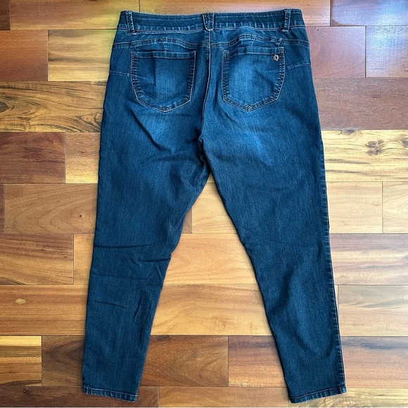 Democracy Ab Solution Jeans - Picture 7 of 10